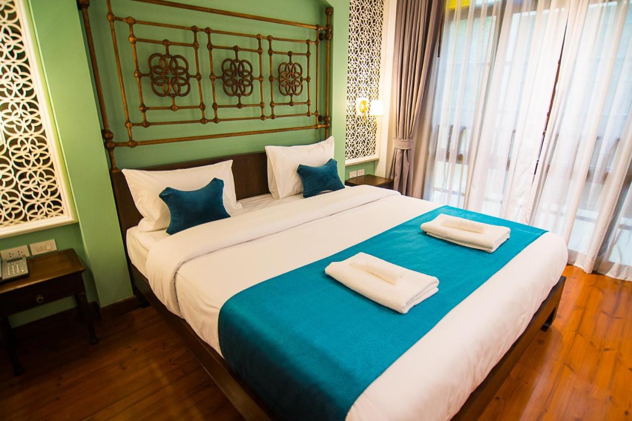 Woo Gallery & Boutique Hotel Phuket Exterior photo